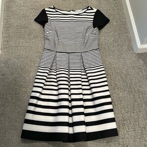 Black and Cream Fit and Flare Dress in Size 8